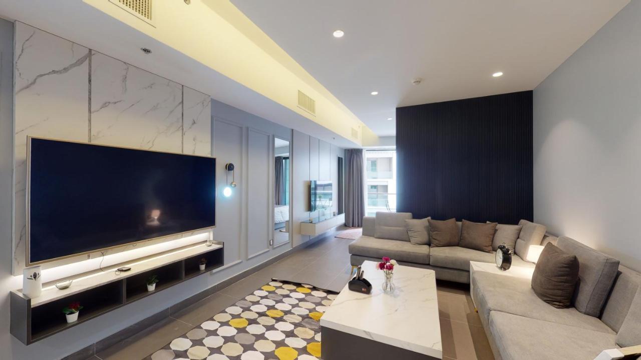 Al Fares Luxury Furnished Apartment-Damac Tower Exterior photo