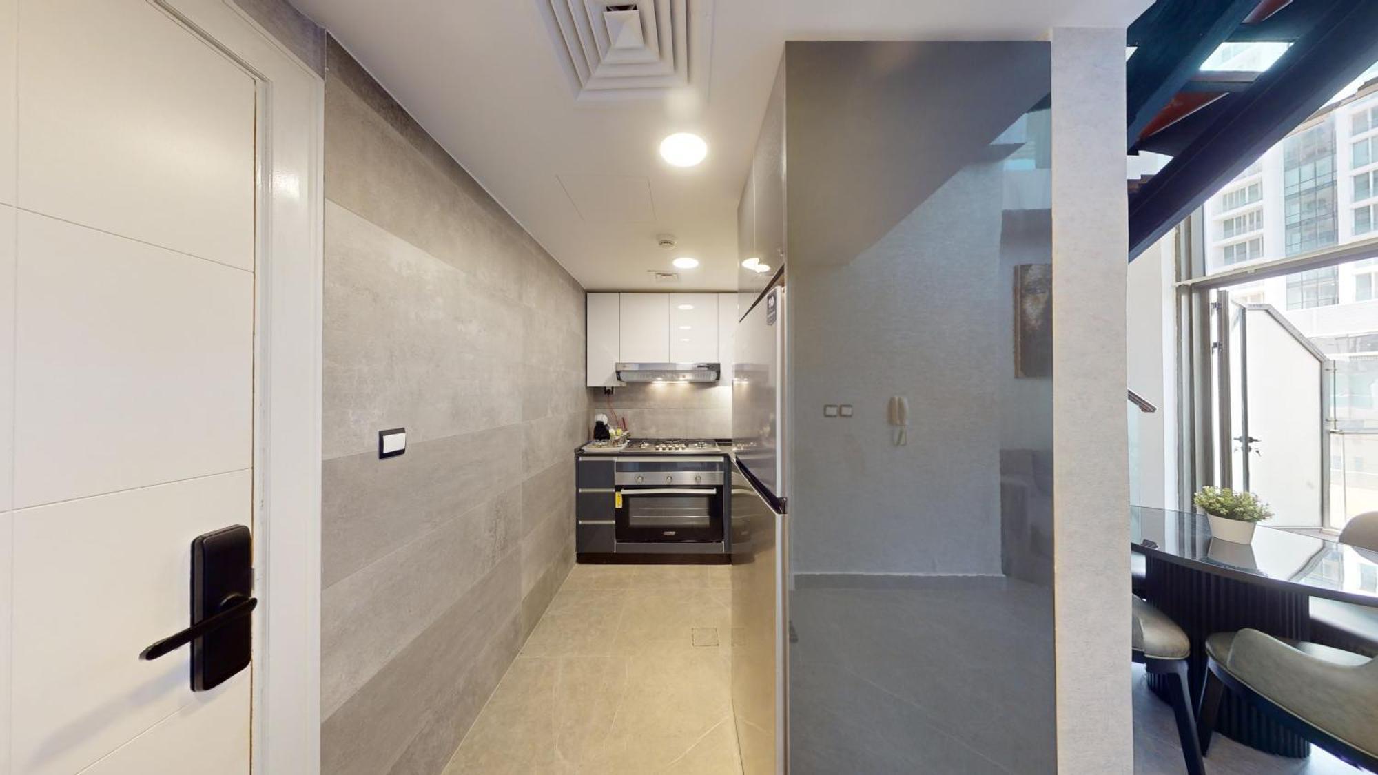 Al Fares Luxury Furnished Apartment-Damac Tower Exterior photo