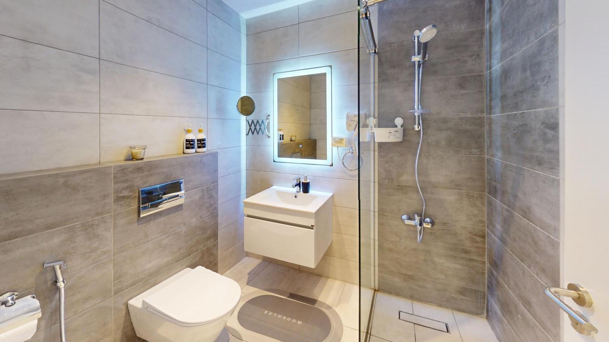 Al Fares Luxury Furnished Apartment-Damac Tower Exterior photo